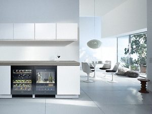 ACONDICIONADORES DE VINO 13<br /> Miele