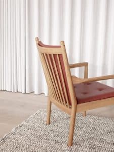 WEGNER 1788 LOUNGE CHAIR<br /> Fredericia