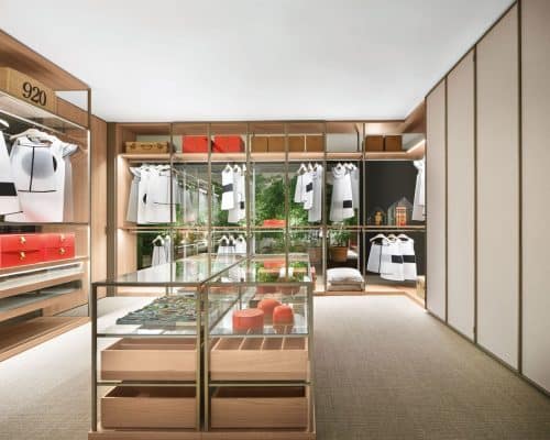 STORAGE DRESSING ROOM 4<br /> Porro